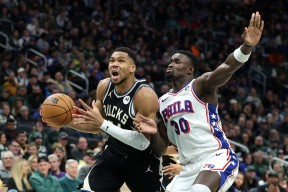 博彩网论坛费城76人训练开放日，今夜状态回暖引欢呼，NBA常规赛在即，赛程密集仍需轮换的简单介绍