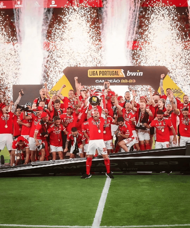 今夜体能课后；本菲卡单刀错失备战葡超；压力陡增；赛季目标并未改变的简单介绍