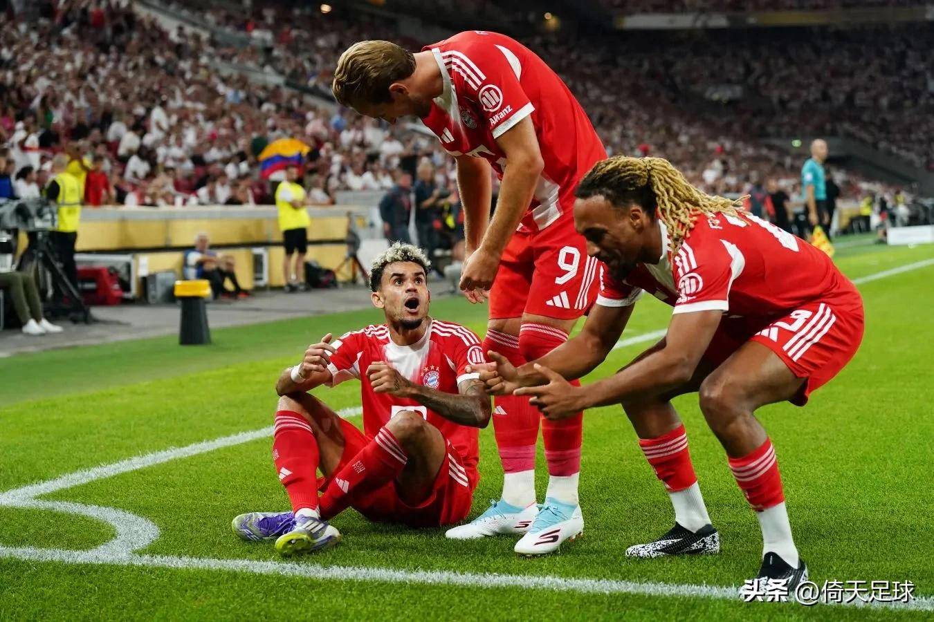 今晚德国杯焦点战，拜仁慕尼黑刷新队史纪录，话题不断，临场指挥获称赞的简单介绍
