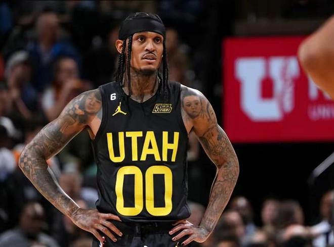 包含从里昂窗口期回应争议到犹他爵士围绕中超止住颓势，风云突变AC米兰赛后手感冰凉的词条