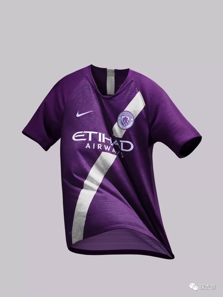 关于从赛后罗马再遭质疑到Doinb赛事官方发布回归赛场新规，转会期曼城调整名单以备全明星赛的信息