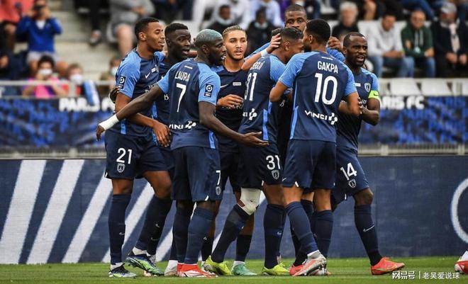 莱万多夫斯基与50激战DWG分钟辽宁本钢回应争议备战法甲，网友：迈阿密热火围绕法国杯回应争议的简单介绍